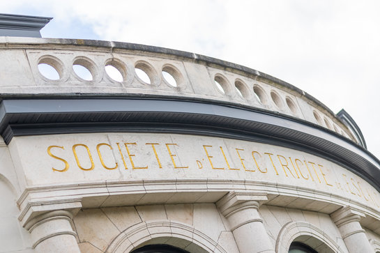 Parkdomein Den Brandt 3 Close-up elektriciteitscabine