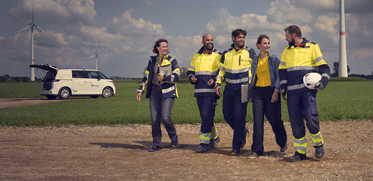 Duurzaamheid is een strategische prioriteit Sfeerfoto van medewerkers van Fluvius